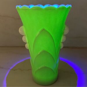 Vintage Uranium Anchor Hocking Fire-King Vitrock Vase